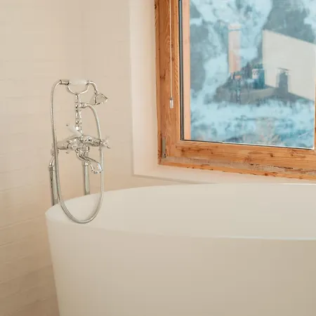 בקתה Authentique Avec Jacuzzi Proche De Val D'isere *