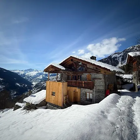 Chalet Authentique Avec Jacuzzi Proche De Val D'isere